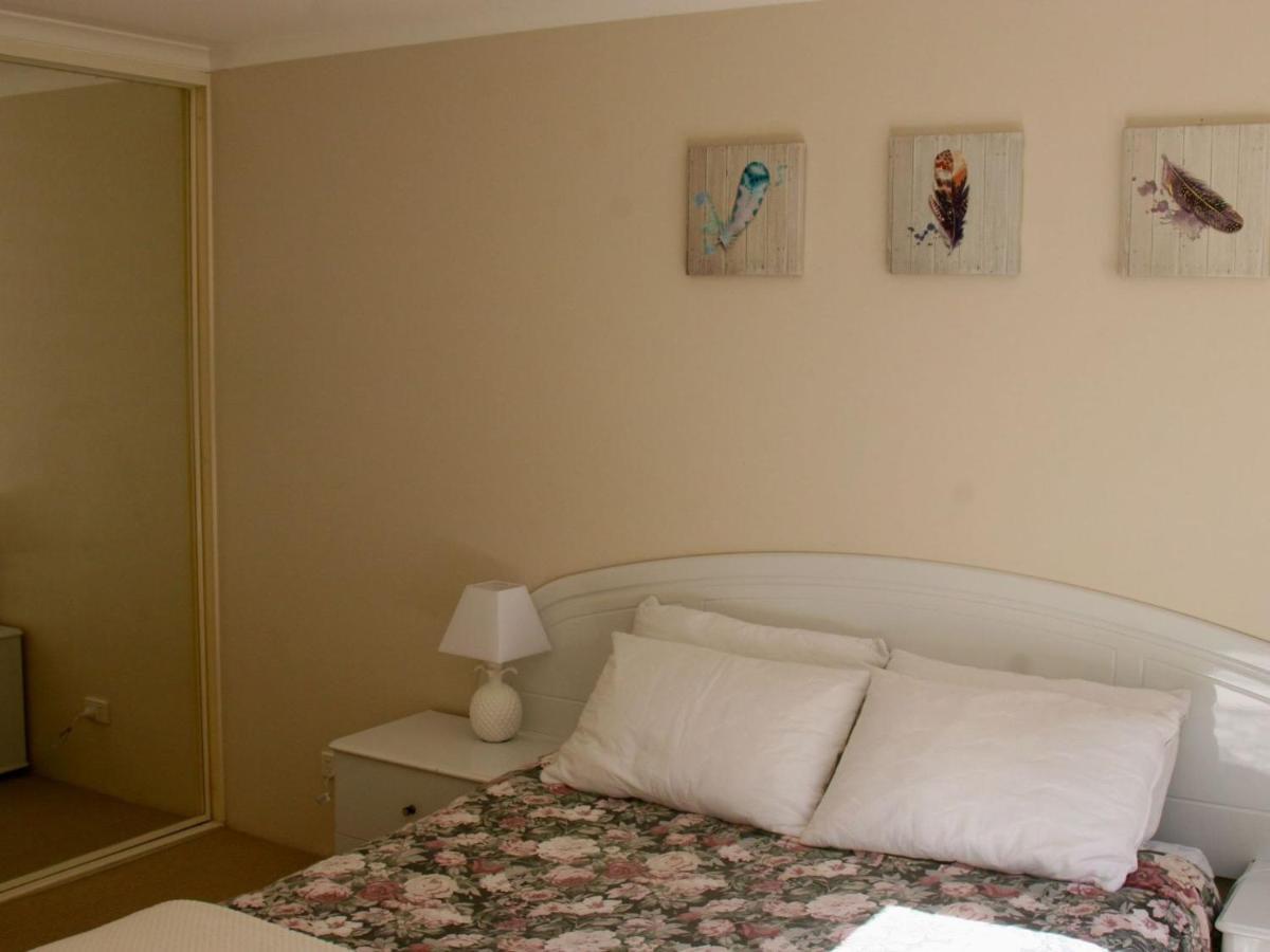 The Clippers 1 Fabulous Waterfront Unit Apartment Salamander Bay Exterior photo